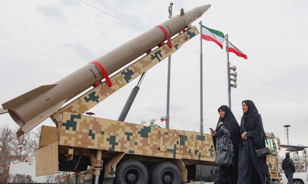 Iran tuyên bố thử tên lửa đặc biệt nhằm vào chiến hạm Mỹ