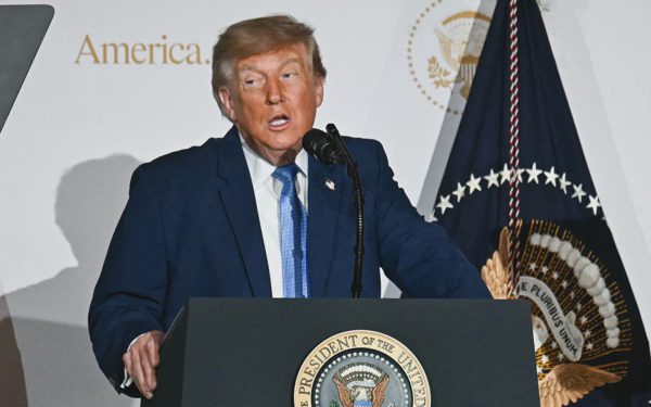 IRGC gửi thông điệp 26 trang tới cử tri Mỹ, có liên quan đến ông Trump