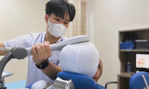 Ít nói sau đột quỵ có phải trầm cảm?