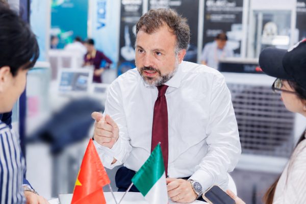 Italia Pavilion - mở thêm cơ hội hợp tác nha khoa Ý - Việt