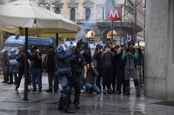 Italy trấn áp biểu tình, tăng mức phạt tù kẻ kích động bạo loạn
