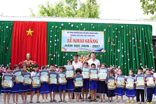 Japfa Việt Nam đồng hành cùng 1.000 học sinh đến trường