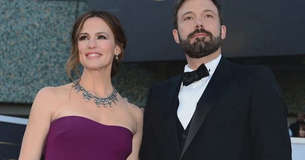 Jennifer Garner thừa nhận khủng hoảng sau ly hôn Ben Affleck
