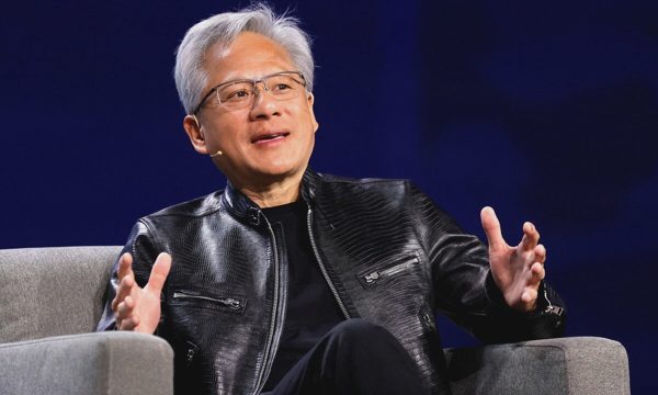 Jensen Huang 'không sợ đóng thuế, chỉ sợ nghèo'