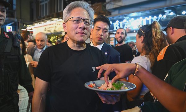 Jensen Huang ứng xử thế nào khi nhân viên rời đi