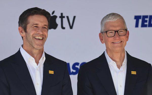 John Ternus làm CEO Apple, khép lại 15 năm kỷ nguyên Tim Cook