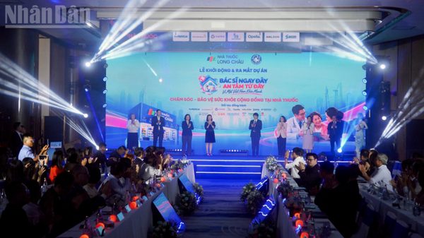 Kết nối bác sĩ với người dân tại nhà thuốc