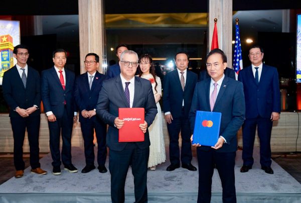 Kết nối dòng vốn toàn cầu, thúc đẩy các chương trình chuyển đổi số