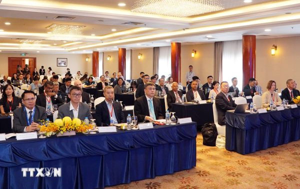 Kết nối khoa học và công nghiệp, thúc đẩy chuyển đổi xanh, kinh tế tuần hoàn
