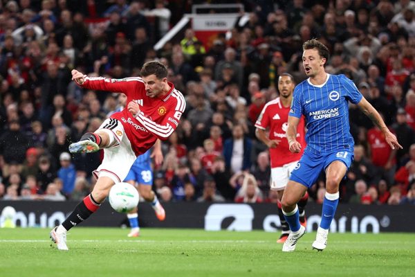 Kết quả bóng đá hôm nay 17/9: MU lại thua đau, Barca thắng khó tin