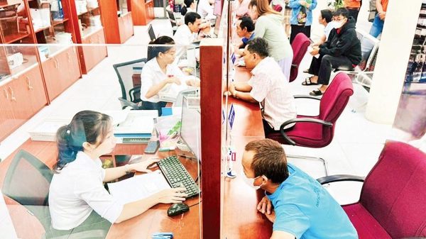 Khắc phục bất cập trong giải quyết thủ tục hành chính