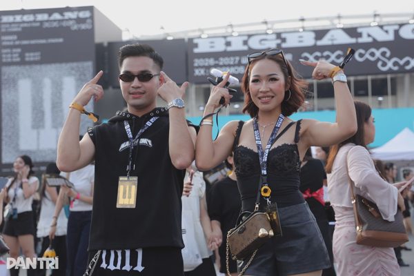 Khách quốc tế đổ về Việt Nam xem concert BIGBANG