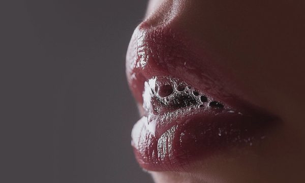 Khách sốc vì bồi bàn yêu cầu đầu bếp 'nhổ nước bọt' vào món ăn