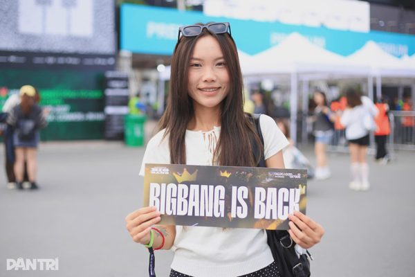 Khách Trung Quốc lên đồ xinh đẹp, chi 40 triệu đồng đến Hà Nội xem BIGBANG