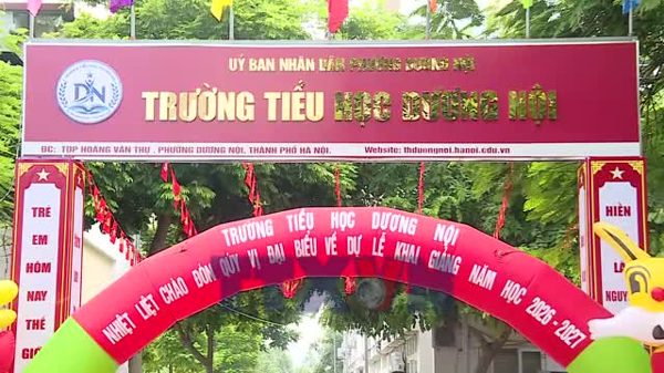 Khai giảng Năm học mới trực tiếp kết hợp trực tuyến