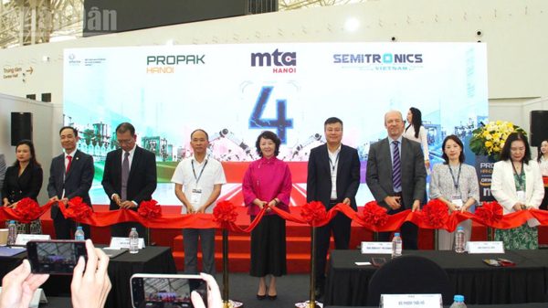 Khai mạc chuỗi ba triển lãm quốc tế về cơ khí, bán dẫn và đóng gói tại Hà Nội