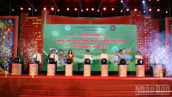 Khai mạc Festival nông sản, OCOP, làng nghề gắn kết du lịch