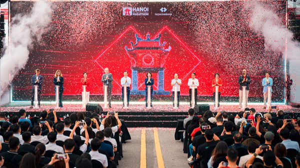 Khai mạc giải Giải Marathon Quốc tế Hà Nội Techcombank mùa thứ 5