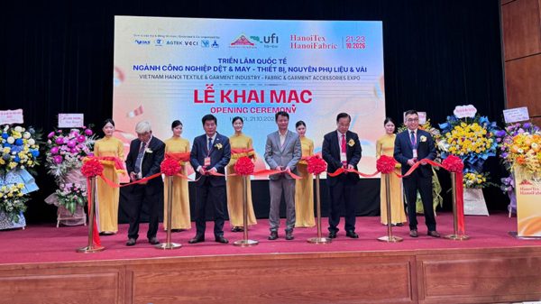 Khai mạc triển lãm quốc tế ngành công nghiệp dệt may tại Hà Nội