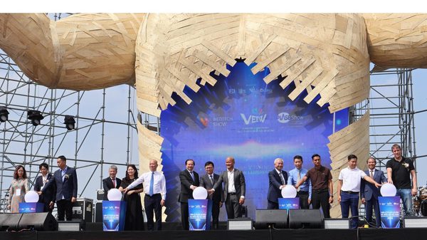 Khai mạc Tuần lễ Tổ chức Sự kiện và Triển lãm Việt Nam 2026 tại Hà Nội