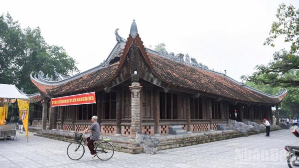 Khai thác, phát huy giá trị cụm di tích đình, chùa và làng nghề Đồng Kỵ trong du lịch