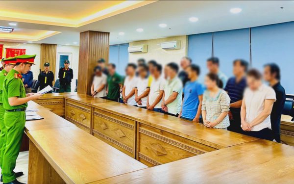 Khai trừ Đảng 7 cán bộ trật tự đô thị nhận hối lộ để bỏ qua xây dựng trái phép