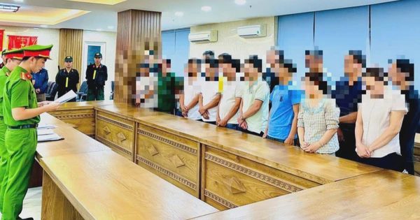 Khai trừ Đảng 7 cán bộ trật tự đô thị trong vụ án đưa, nhận hối lộ