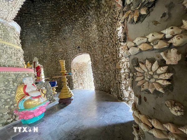 Khám phá chùa Từ Vân với kiến trúc độc đáo từ vỏ ốc và san hô ở Khánh Hòa