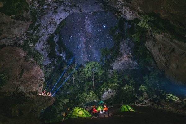 Khám phá những hố sụt nổi tiếng ở Phong Nha - Kẻ Bàng