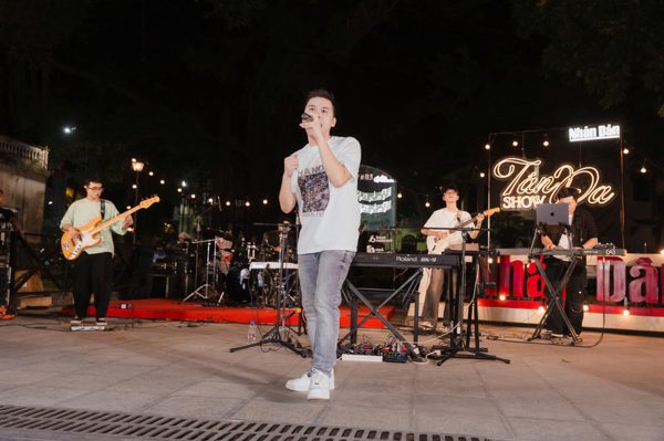 Khán giả 'Tán Đa Show' cùng tìm kiếm nghệ sỹ cho concert 'Tổ quốc trong tim’