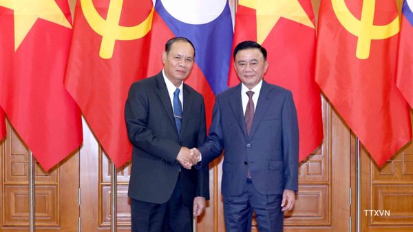 Khẳng định quyết tâm đưa quan hệ Việt Nam-Lào phát triển thực chất, bền vững hơn