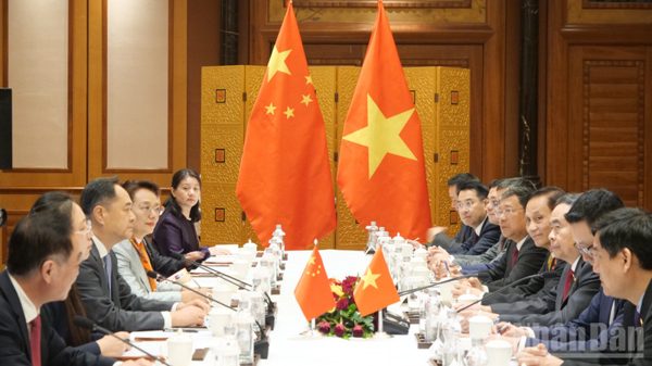 Khẳng định tầm quan trọng của giao lưu nhân dân đối với sự phát triển quan hệ Việt-Trung