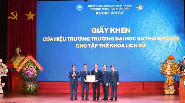 Khẳng định vị thế trong đào tạo và nghiên cứu lịch sử