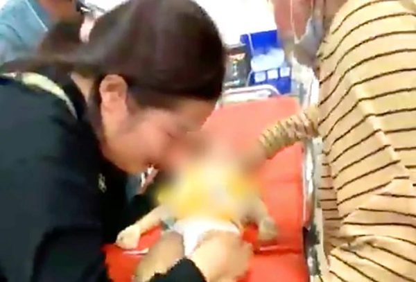 Khánh Hòa: Bé gái 9 tháng tuổi tử vong sau khi tiêm thuốc tại bệnh viện
