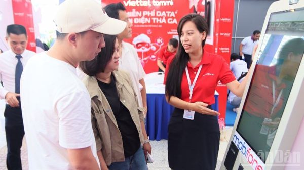 Khánh Hòa: Ngày hội Công nghệ số, lan tỏa tiện ích đến người dân