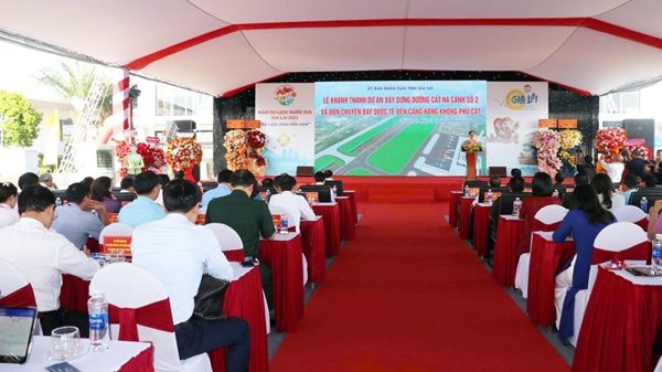 Khánh thành đường cất hạ cánh số 2 Cảng hàng không Phù Cát, đón chuyến bay quốc tế