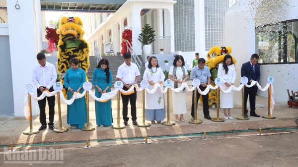 Khánh thành hai trường tiểu học tiêu chuẩn quốc tế tại Thành phố cà-phê