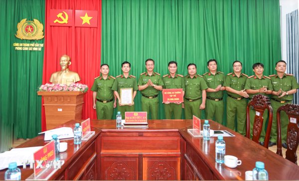 Khen thưởng lực lượng truy bắt đối tượng trong vụ giết người, cướp tài sản tại Campuchia