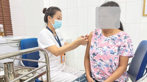 Khi có dấu hiệu nghi mắc bệnh viêm não mô cầu, người dân cần đến ngay cơ sở y tế
