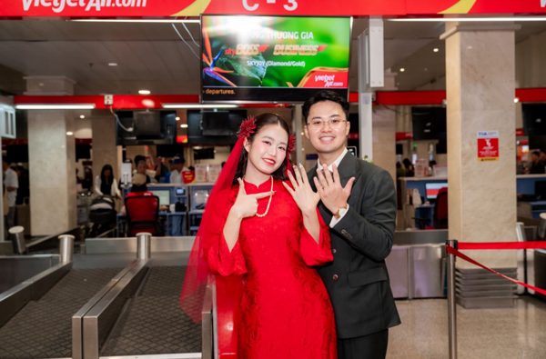 Khi khoảnh khắc hạnh phúc được chắp cánh bay trên bầu trời cùng Vietjet