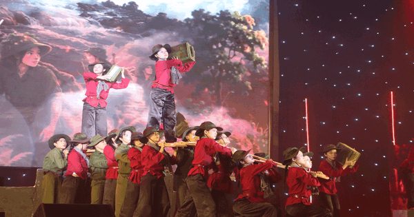 Khi sinh viên kể câu chuyện lịch sử bằng ngôn ngữ hiện đại