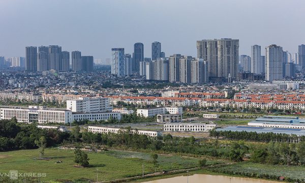 Khó khăn bủa vây doanh nghiệp môi giới địa ốc