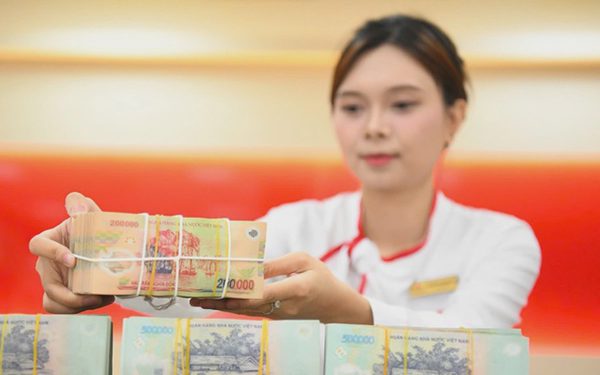 ‘Kho tiền’ hơn 610.000 tỉ đồng do 14 doanh nghiệp nắm giữ là những ai?
