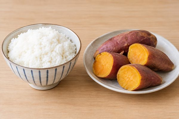 Khoai lang hay cơm trắng ảnh hưởng đường huyết nhiều hơn?