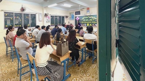 Khoản thu 'tự nguyện' nhưng phụ huynh đóng cào bằng một triệu đồng