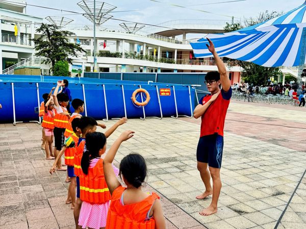 Khoảng trống còn thiếu