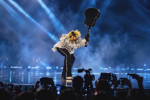 Khoảnh khắc khiến khán giả quốc tế kinh ngạc trong show BIGBANG tại Hà Nội
