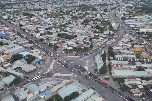 Khôi phục vòng xoay Cổng 11 sau vụ tai nạn làm 3 mẹ con tử vong ở Đồng Nai
