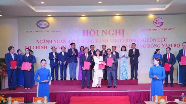 Khơi thông vốn tín dụng, thúc đẩy tăng trưởng kinh tế