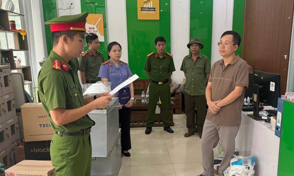 Khởi tố 10 người sửa kết quả phân tích quan trắc môi trường